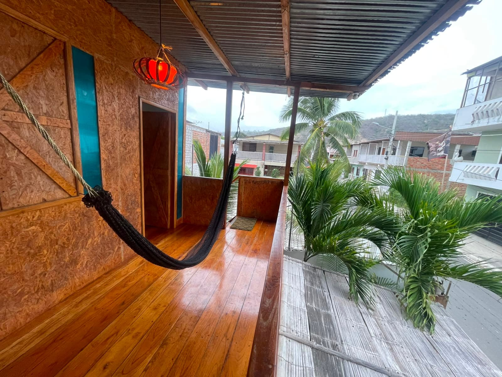 SWELL HOUSE 3
